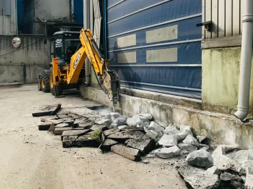 Arslanbey Kiralık Kırıcılı Ekskavatör